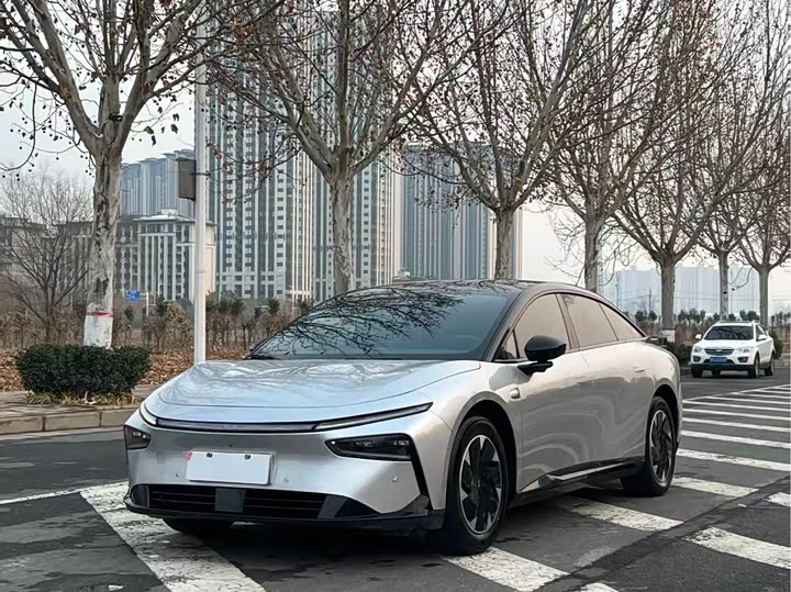 Фото 1 - XPeng F57