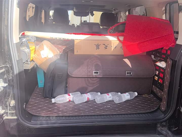 Фото 4 - Tank 300