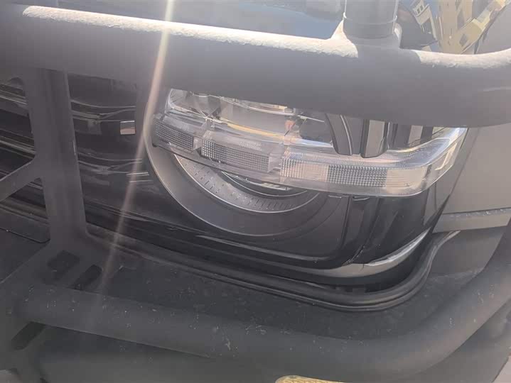 Фото 5 - Tank 300