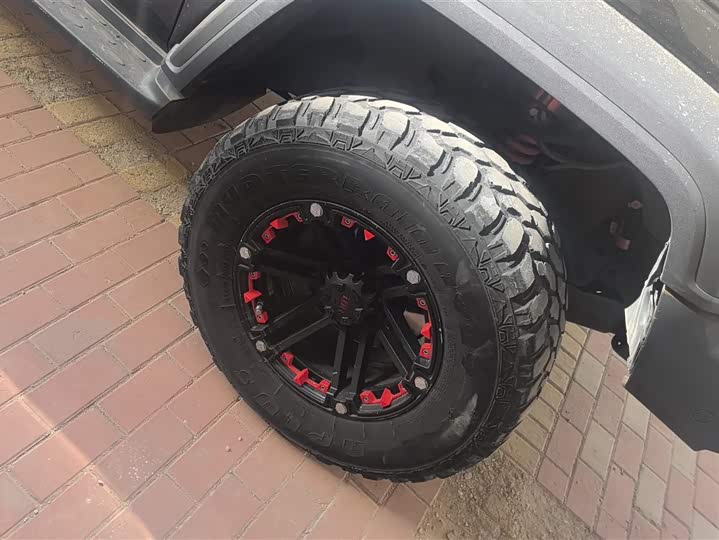 Фото 6 - Tank 300