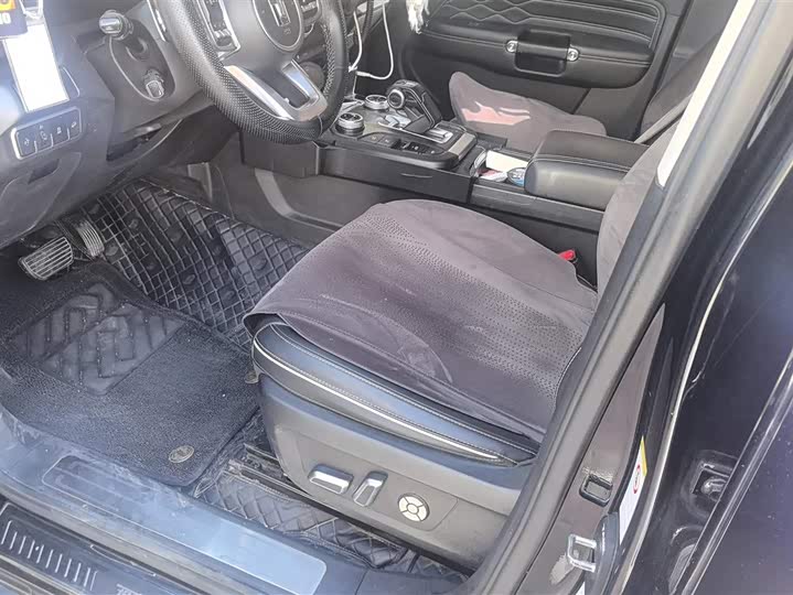 Фото 9 - Tank 300