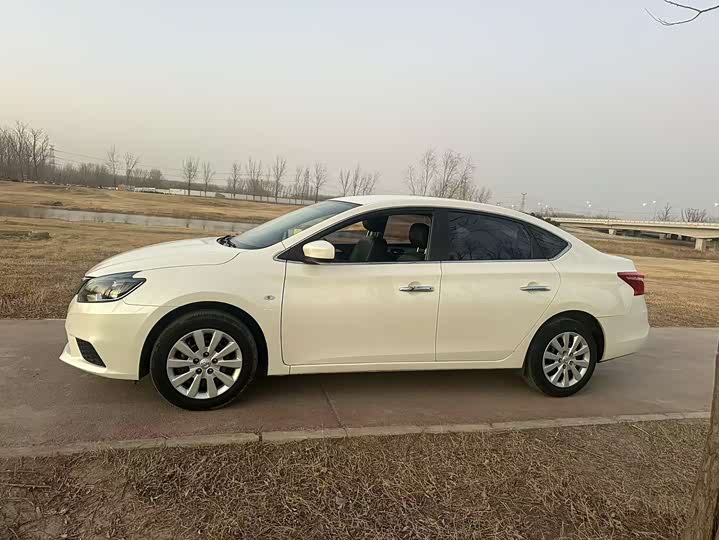 Фото 4 - Nissan Sylphy