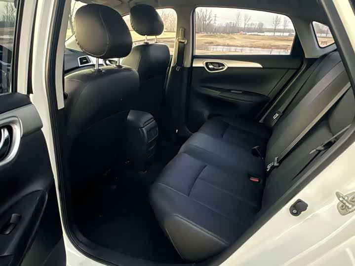 Фото 8 - Nissan Sylphy