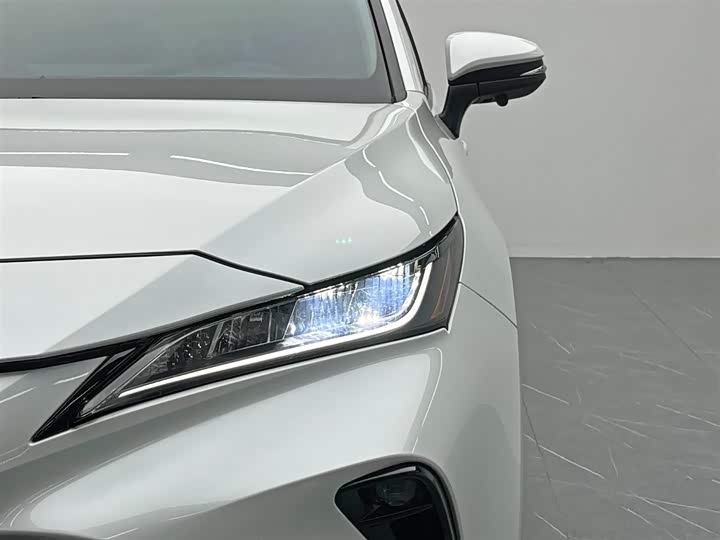 Фото 9 - Toyota Venza