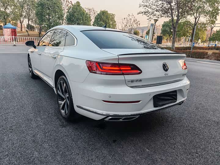 Фото 7 - Volkswagen CC