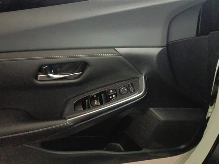 Фото 7 - Nissan Sylphy