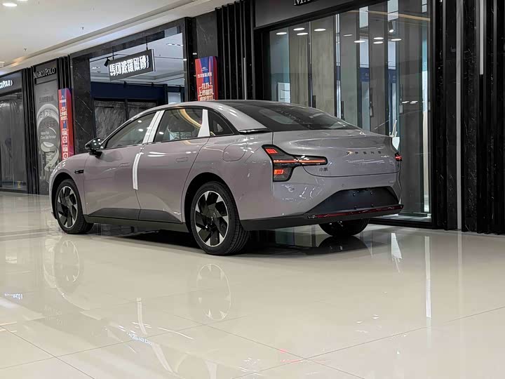 Фото 4 - XPeng Mona M03