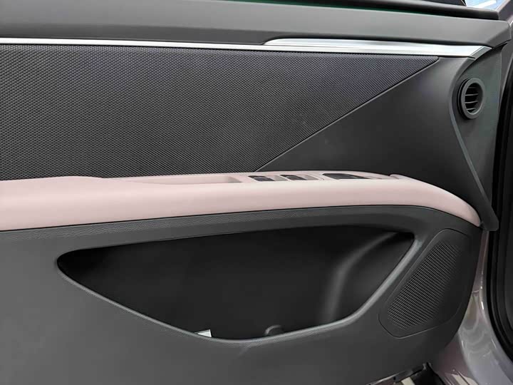 Фото 6 - XPeng Mona M03