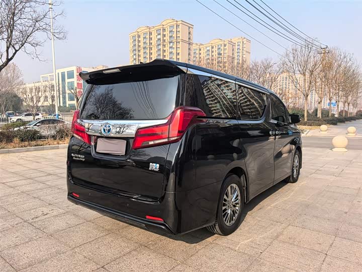 Фото 6 - Toyota Alphard