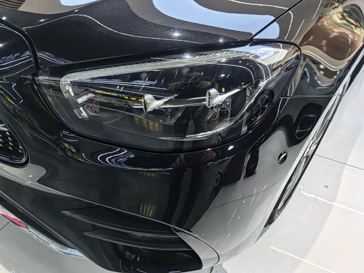 Фото 4 - Mercedes-Benz E-Class