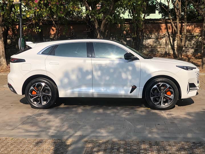 Фото 5 - Changan UNI-K Hybrid