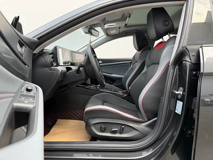 Фото 4 - Volkswagen Lamando L