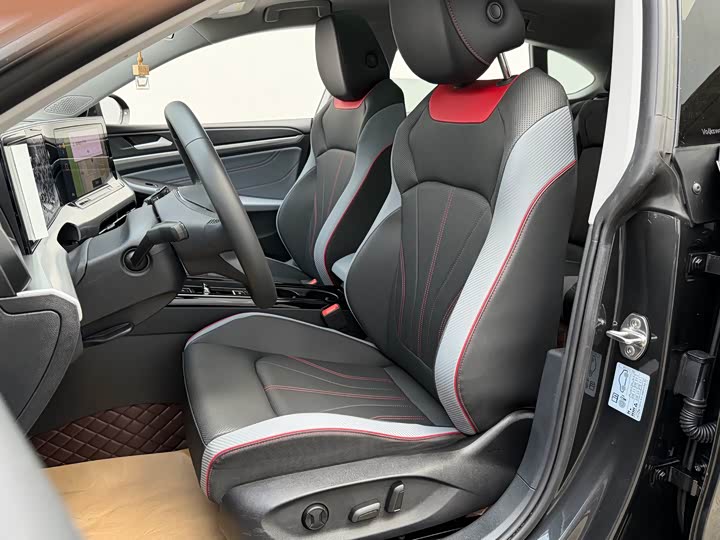 Фото 7 - Volkswagen Lamando L