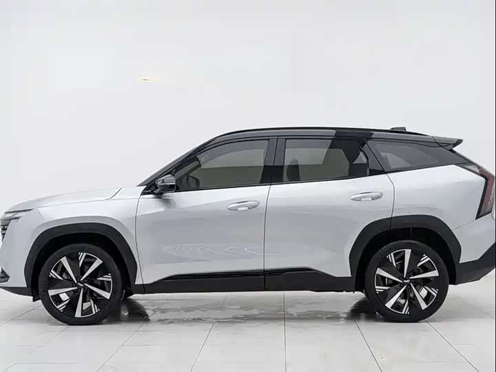 Фото 5 - Geely Atlas L