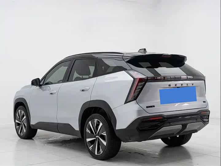 Фото 7 - Geely Atlas L