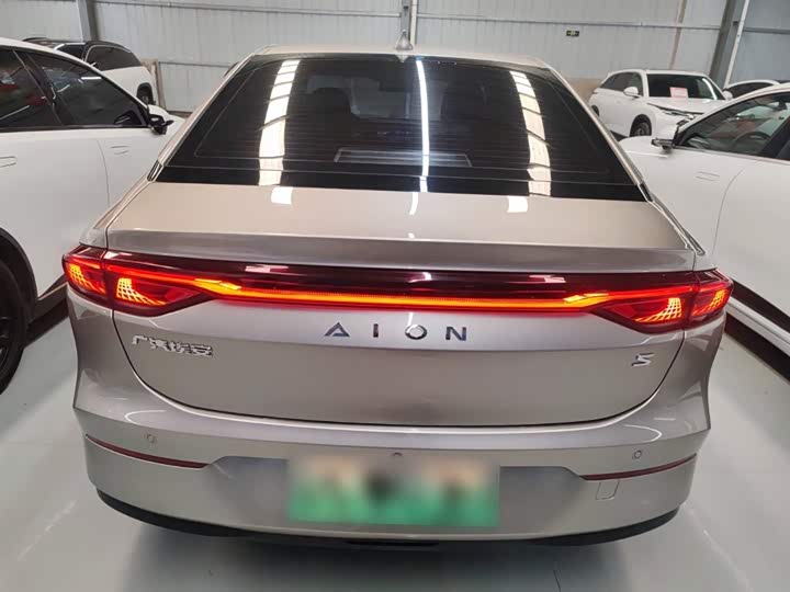 Фото 6 - GAC Aion S