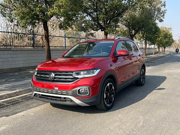 Фото 1 - Volkswagen Tacqua