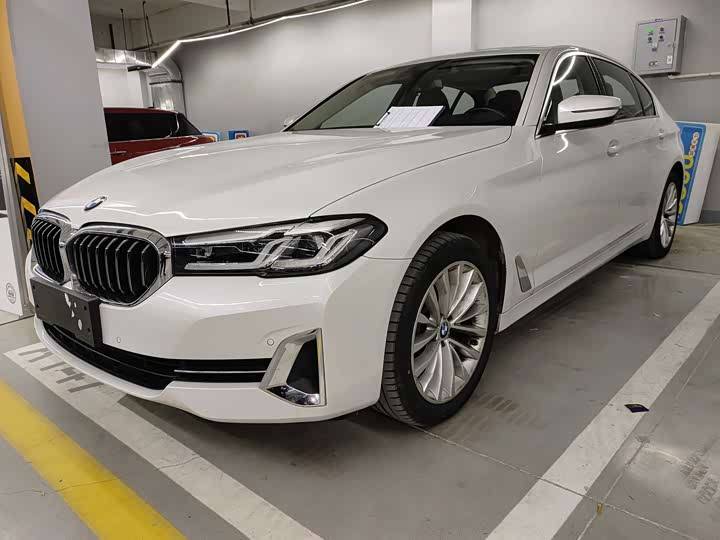 Фото 1 - BMW 5 Series