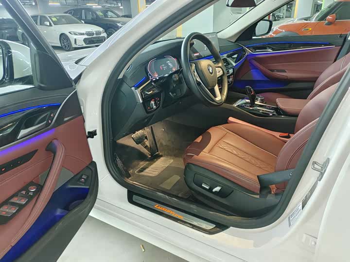 Фото 7 - BMW 5 Series