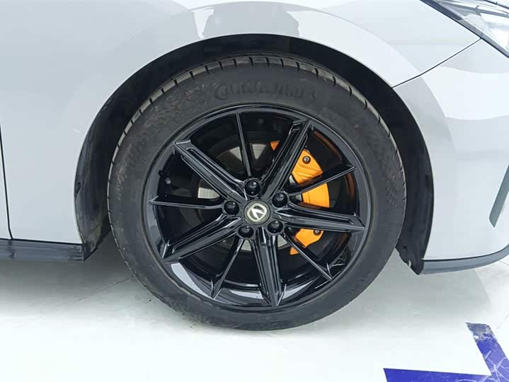 Фото 6 - Changan UNI-V