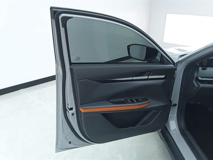 Фото 7 - Changan UNI-V