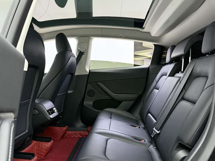 Фото 7 - Tesla Model Y