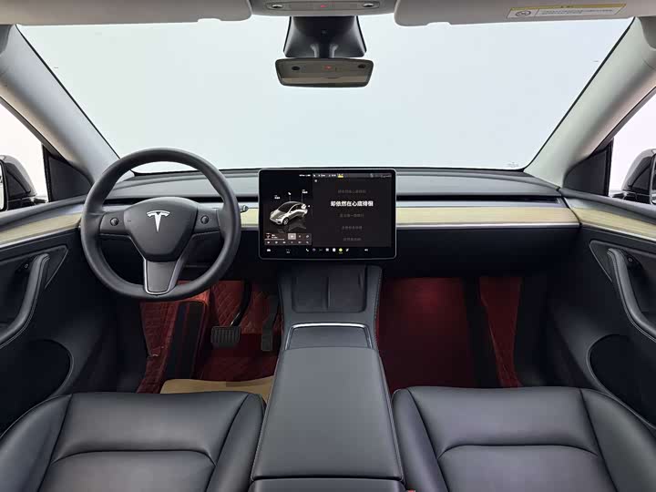 Фото 8 - Tesla Model Y