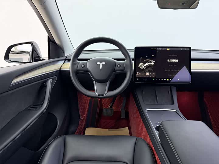 Фото 9 - Tesla Model Y
