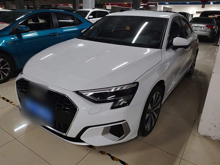 Фото 2 - Audi A3