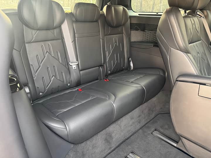 Фото 9 - Zeekr 009