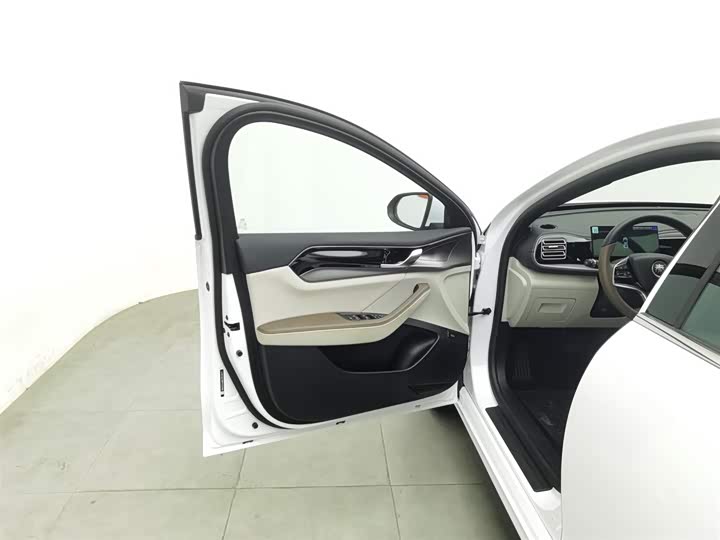 Фото 8 - BYD Qin Plus