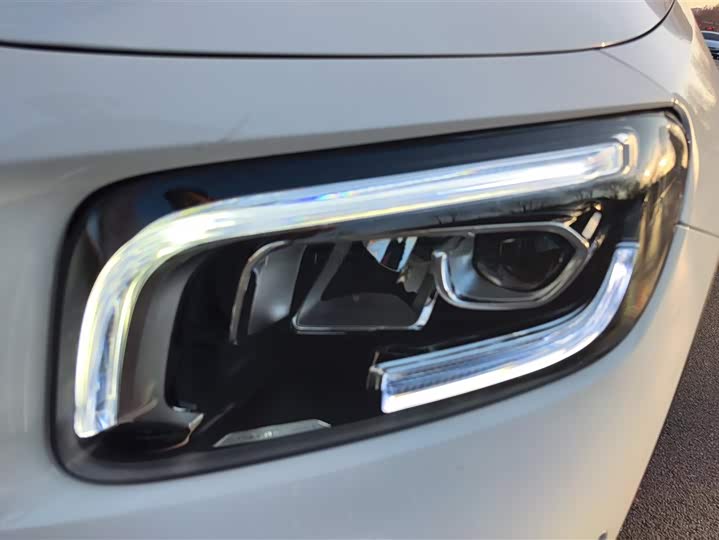 Фото 5 - Mercedes-Benz GLB-Class