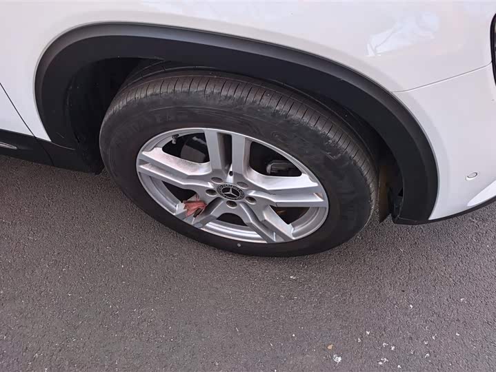 Фото 6 - Mercedes-Benz GLB-Class