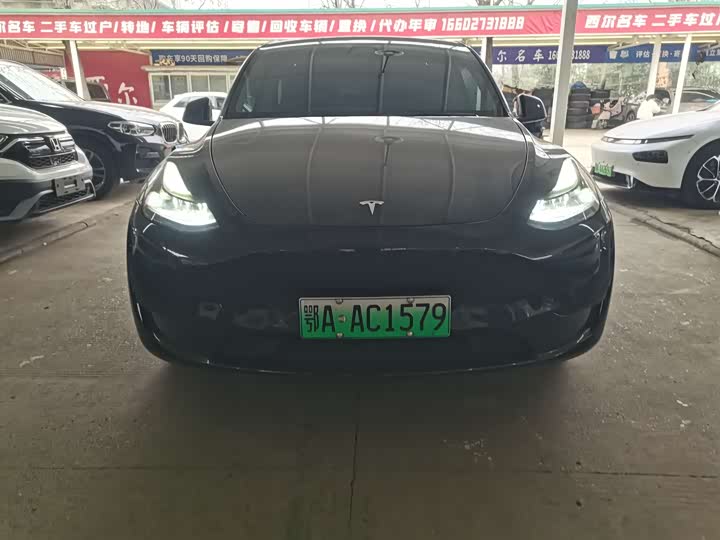Фото 2 - Tesla Model Y