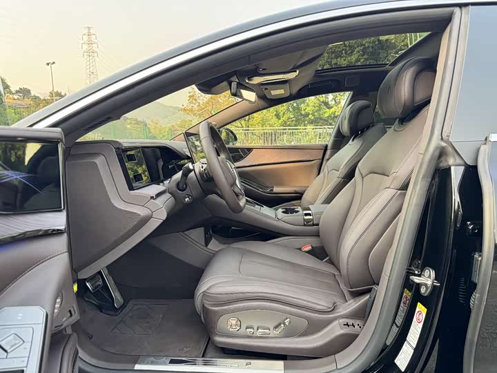 Фото 5 - Denza Z9