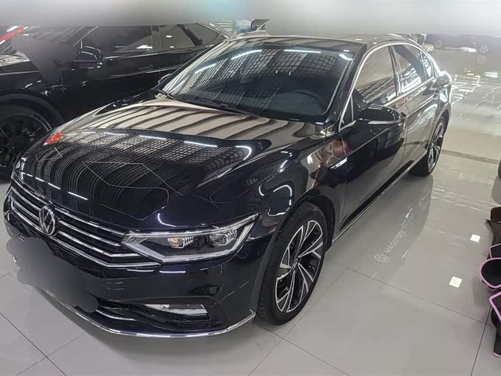 Фото 1 - Volkswagen Magotan