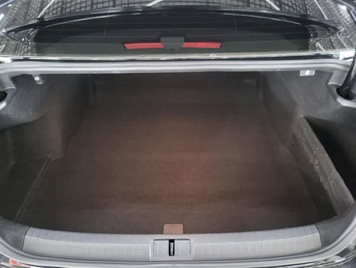 Фото 4 - Volkswagen Magotan