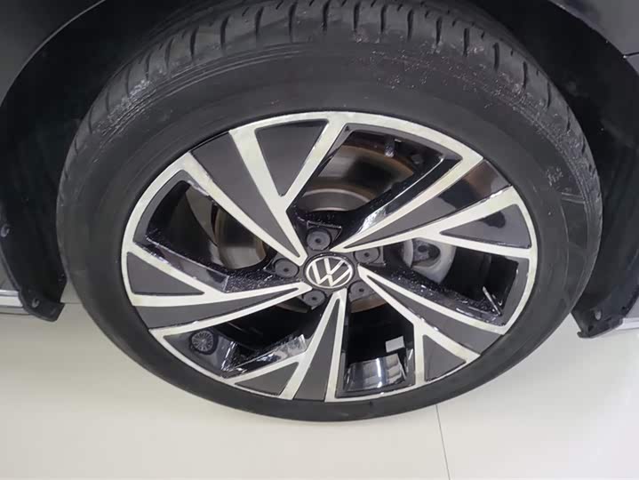 Фото 6 - Volkswagen Magotan