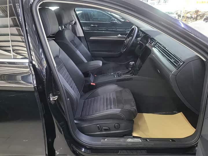 Фото 8 - Volkswagen Magotan