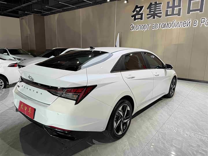 Фото 4 - Hyundai Elantra N line