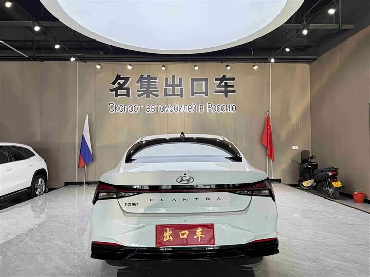 Фото 5 - Hyundai Elantra N line