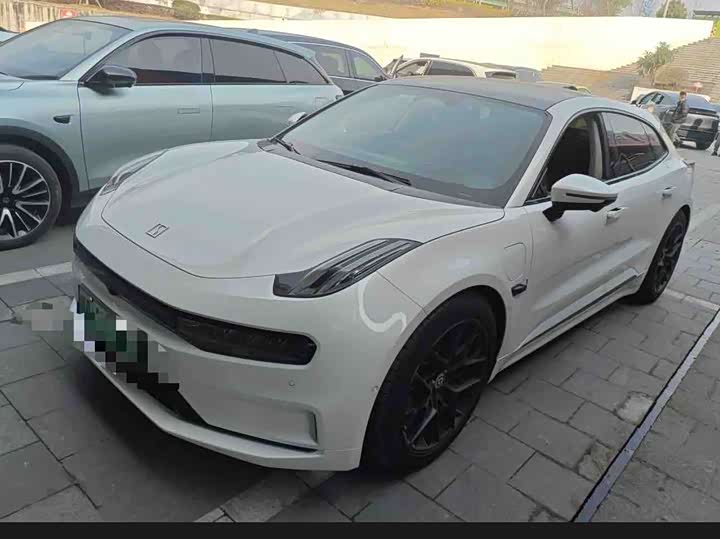 Фото 1 - Zeekr 001