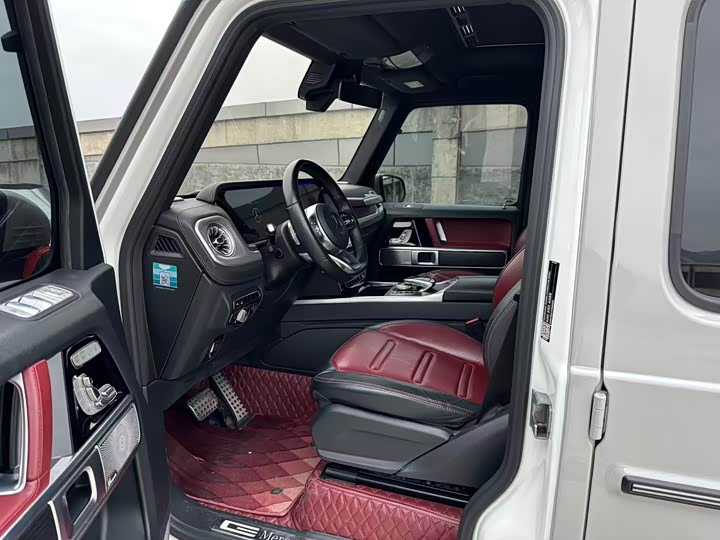 Фото 4 - Mercedes-Benz G-Class