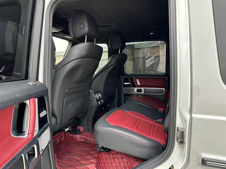 Фото 6 - Mercedes-Benz G-Class