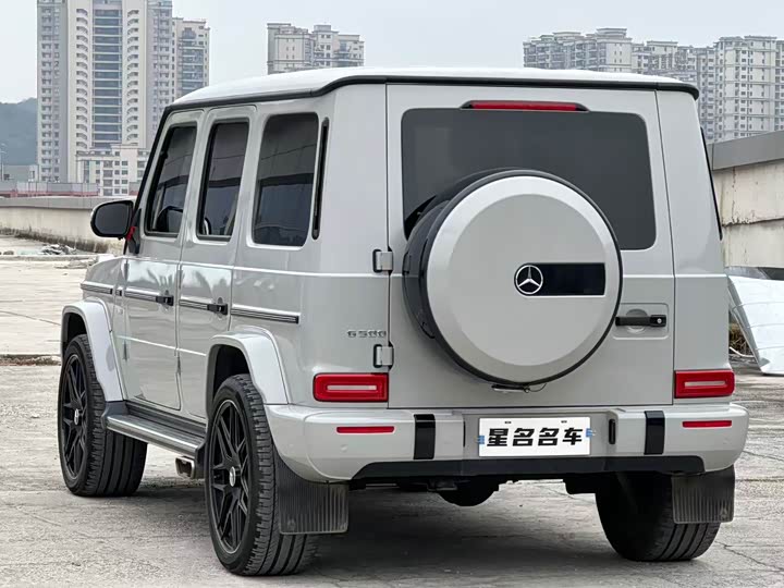 Фото 9 - Mercedes-Benz G-Class