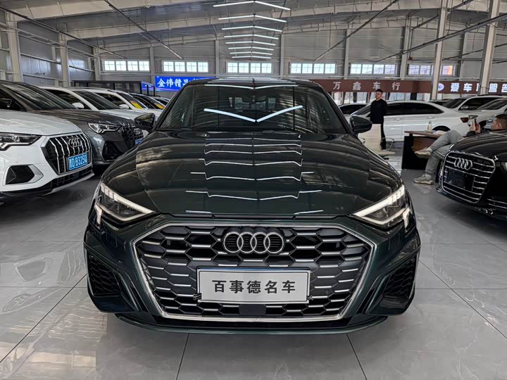 Фото 2 - Audi A3