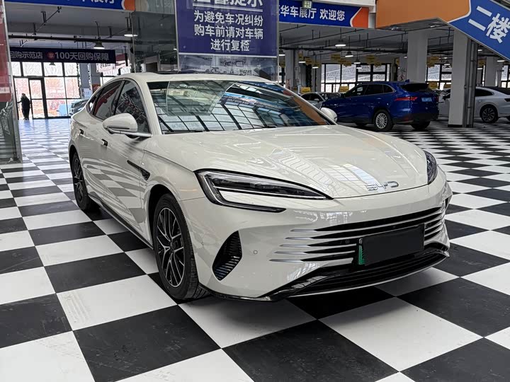 Фото 3 - BYD Seal 07 DM-i Hybrid