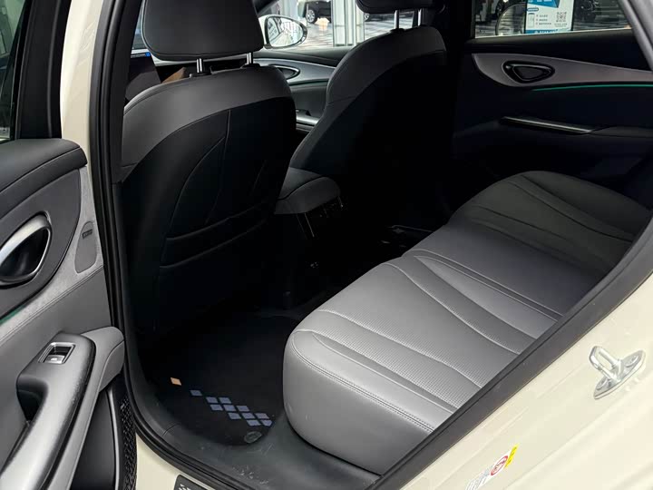 Фото 8 - BYD Seal 07 DM-i Hybrid