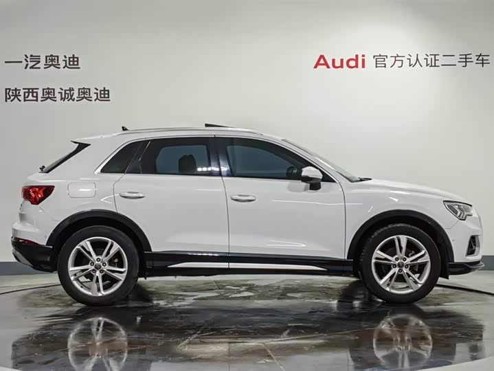 Фото 3 - Audi Q3