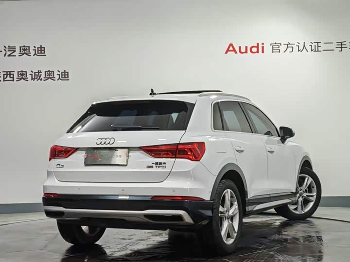 Фото 4 - Audi Q3